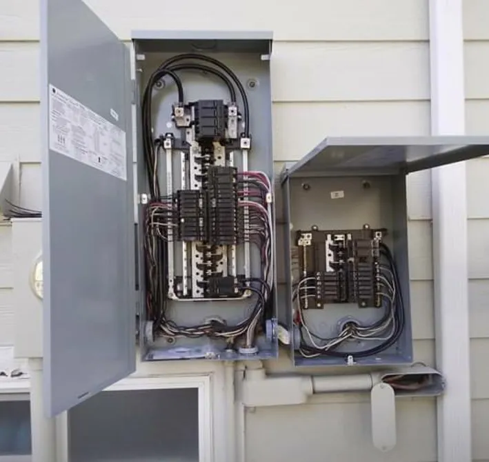 Licensed electrician providing outlet and switch repair in , 