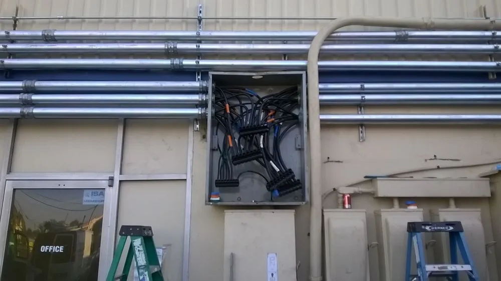 Slide of Electrical Service Professionals