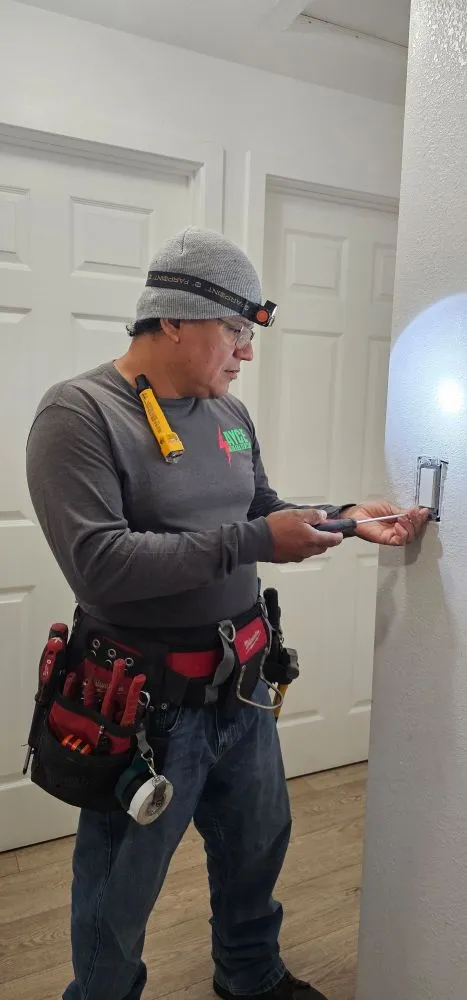 Slide of Electrical Services 24/7