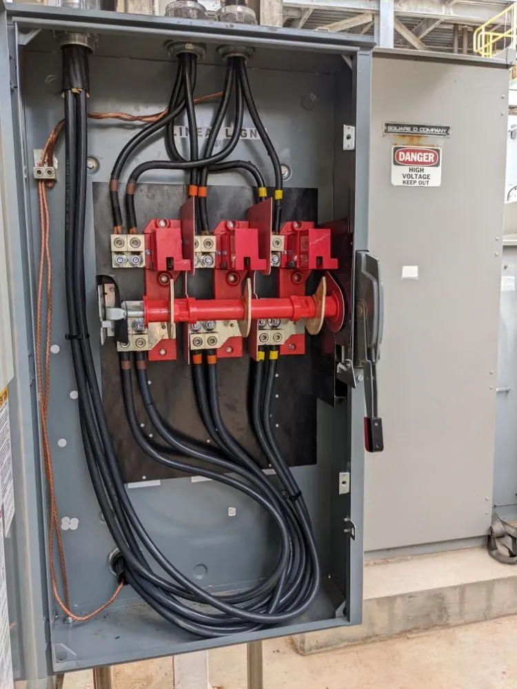 Reliable outlet and switch repair service in ,  - ELECTRICAL TEAM 6