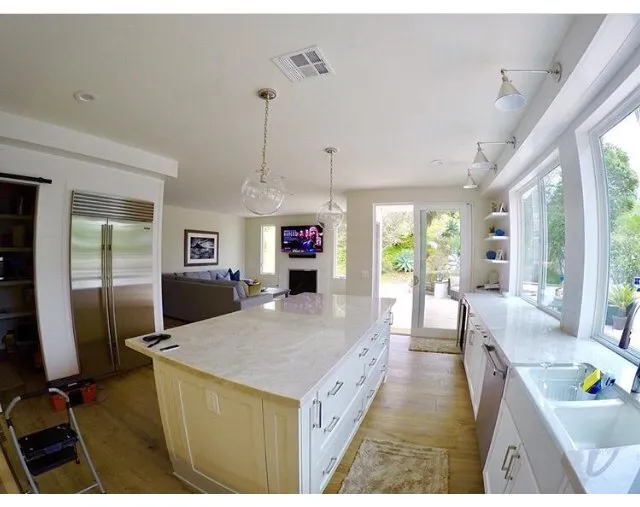 Slide of Electricalifornia