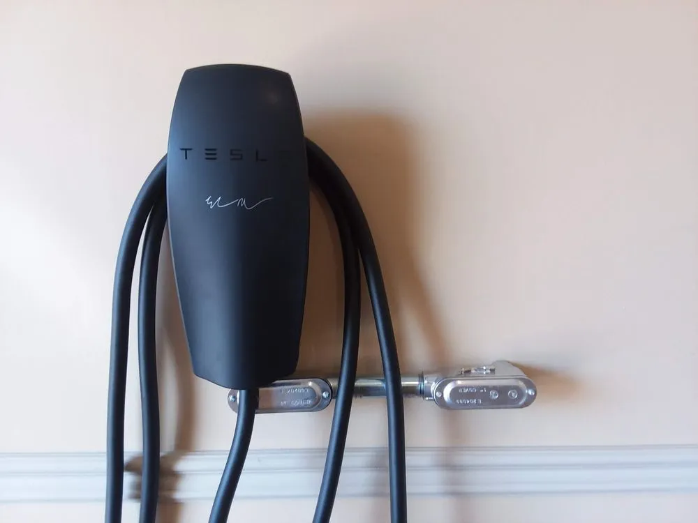 Slide of Electrical’s Finest