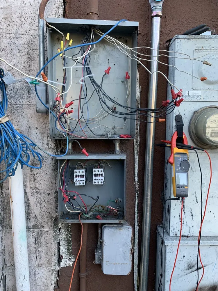 Slide of Electrichead