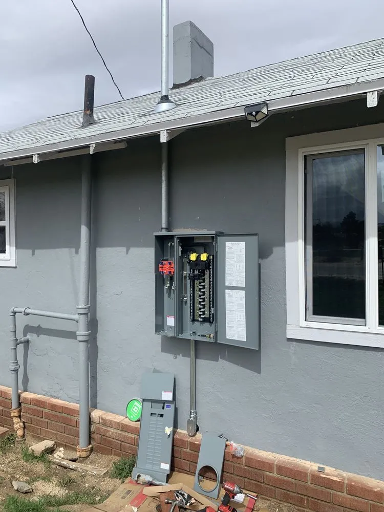 Slide of Electrichead