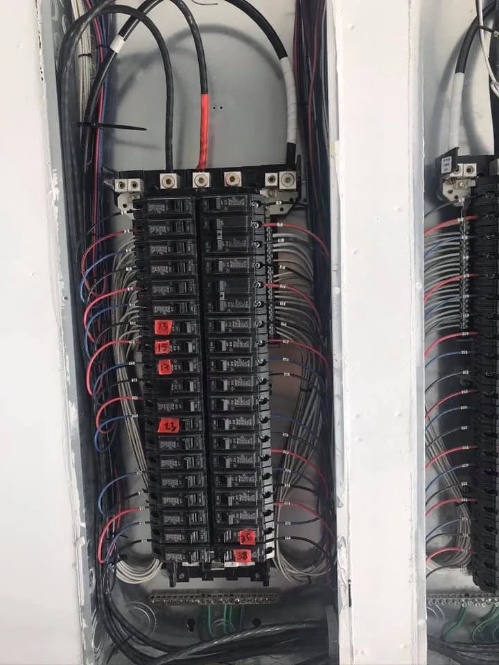 Reliable outlet and switch repair service in Palm Bay, FL - Electrician 24 hours