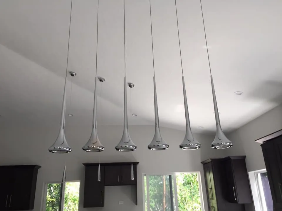 Slide of Electrician 24 hours