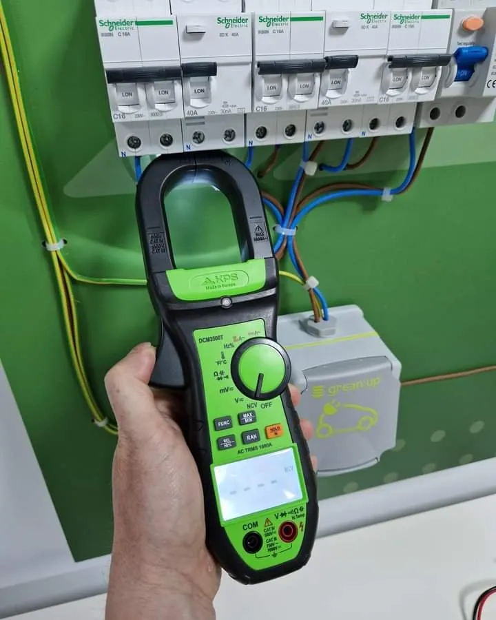 Slide of Electrician Alvarez