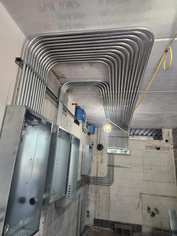 Slide of Electrician Alvarez