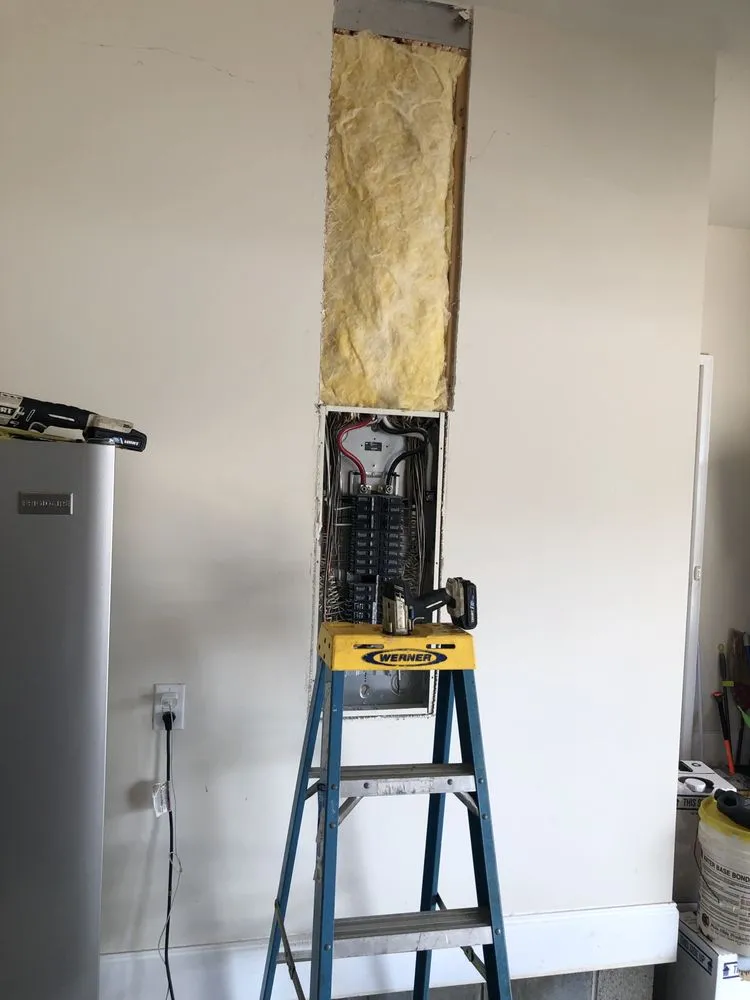 Slide of Electrician Everything