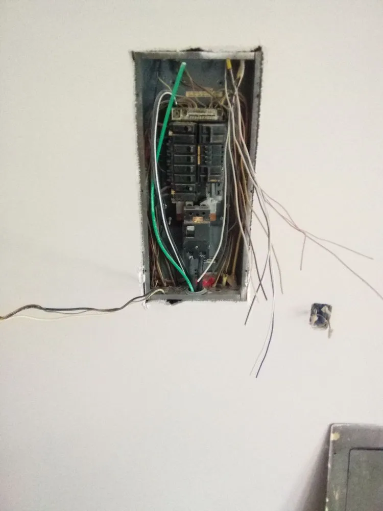 Slide of Electrician Everything