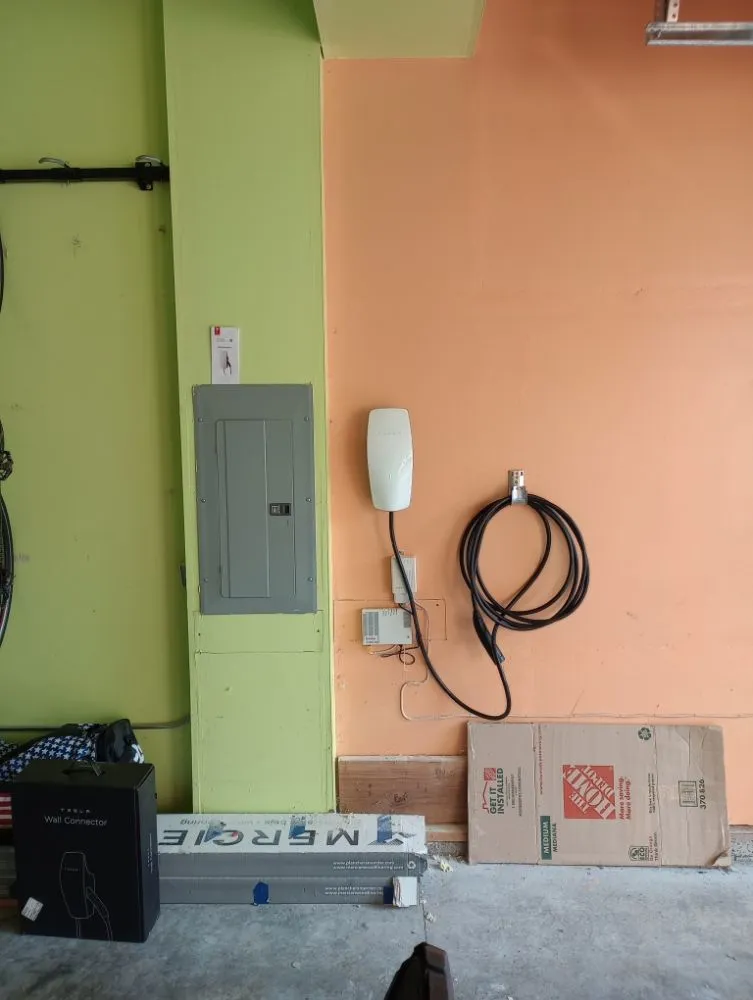 Slide of Electrician For Hire