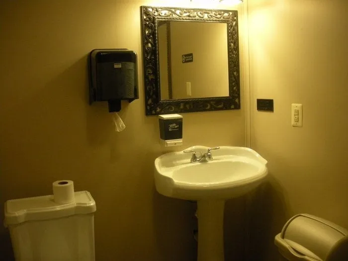 Affordable emergency electrical service experts serving ,  - Electrician for Hire