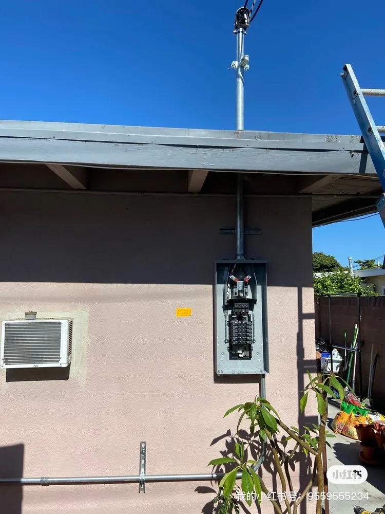 Slide of Electrician man