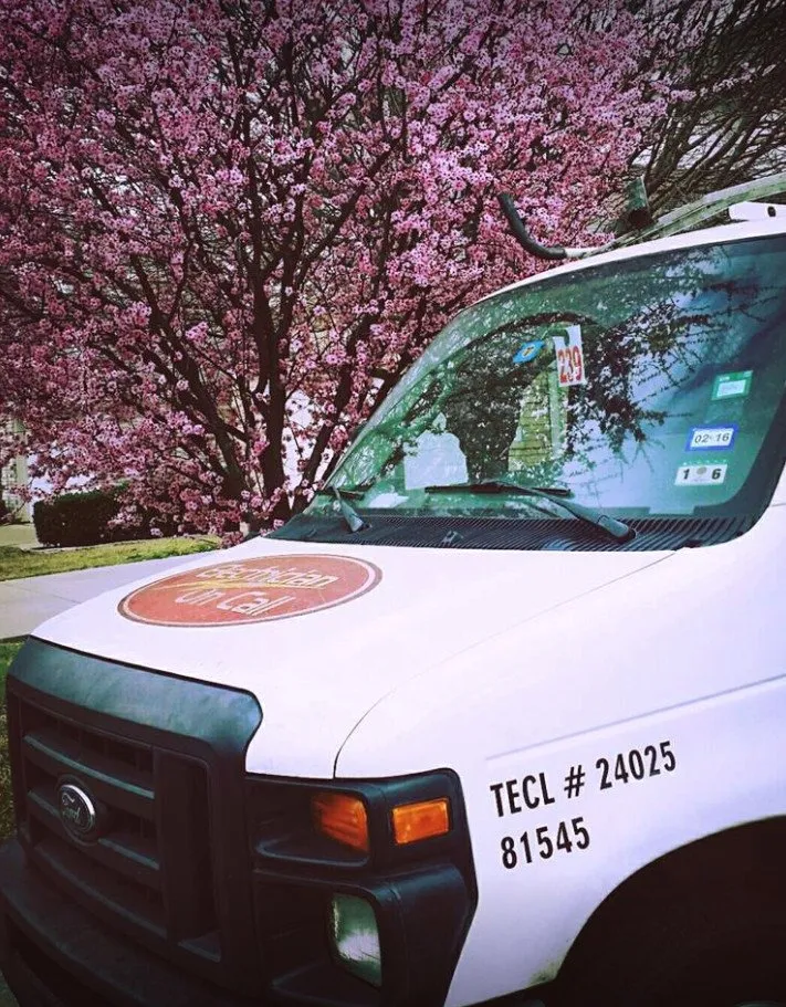 Certified electrician providing circuit breaker repair in Dallas, TX - Electrician On Call