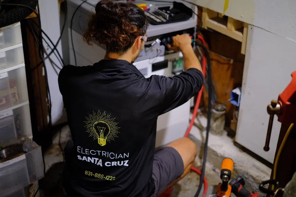 Slide of Electrician Santa Cruz