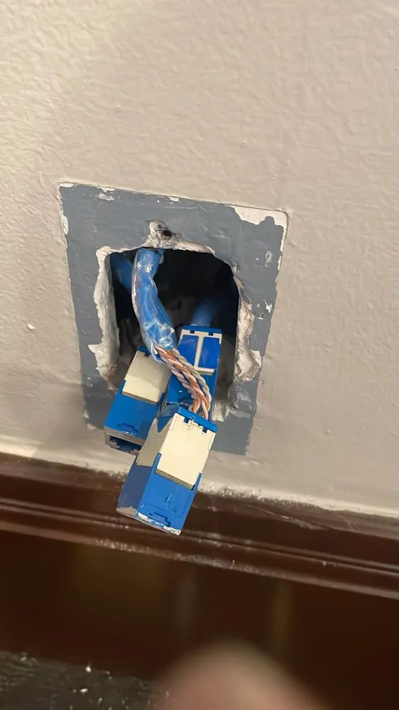 Slide of Electrician Service