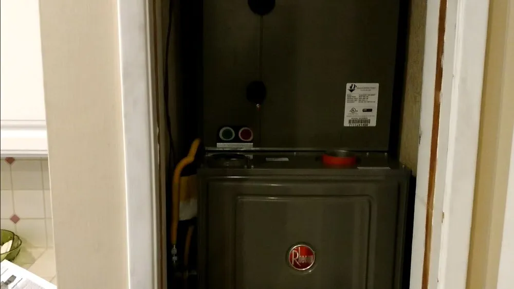 Slide of Electrician Services