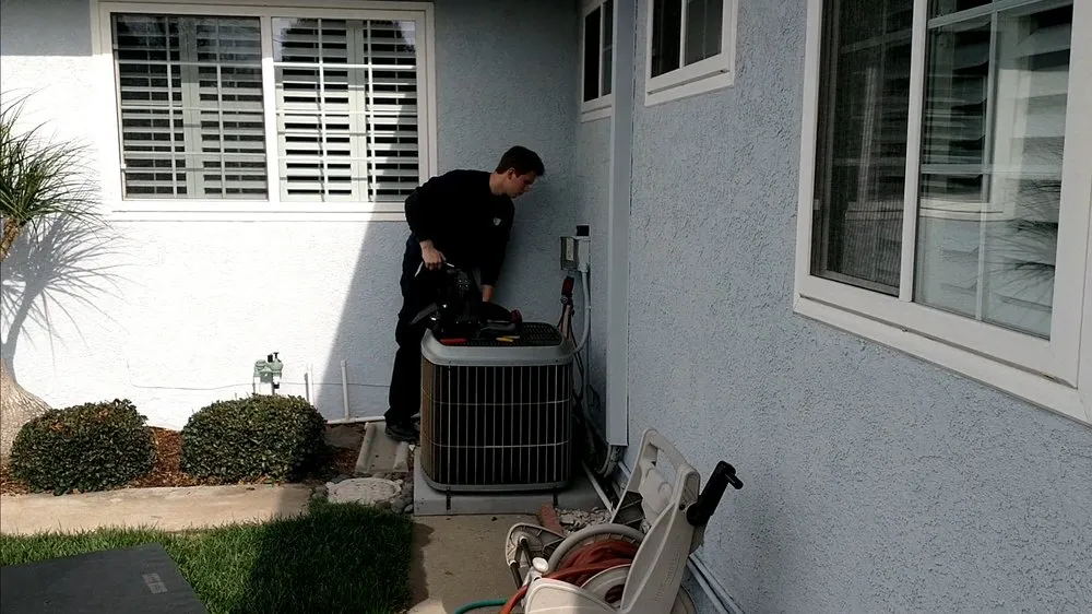 Slide of Electrician Services