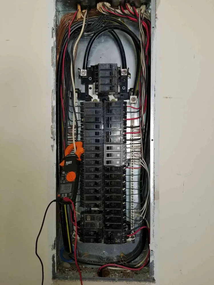 Slide of ElectricianMan