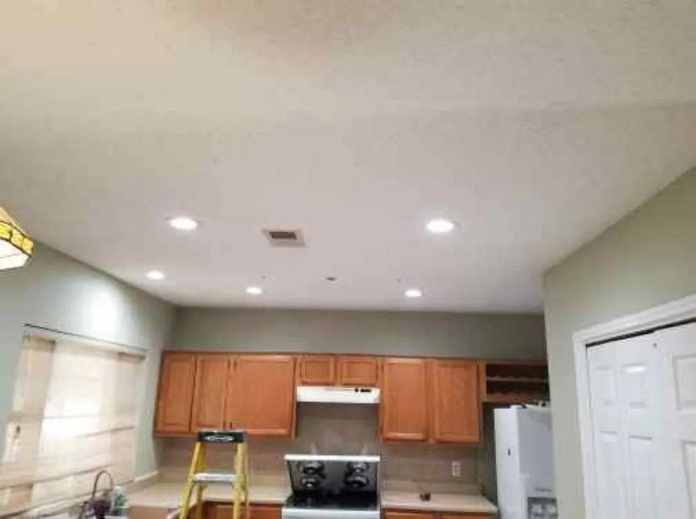 Slide of Electricians 4 U