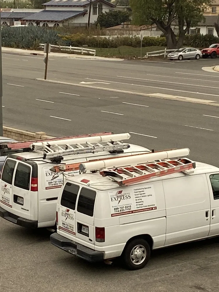 Slide of Electricians Service Express