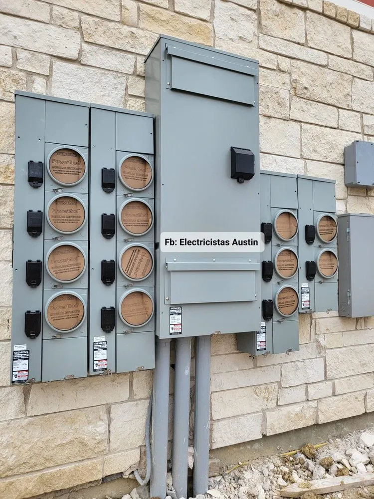 Slide of Electricistas Austin