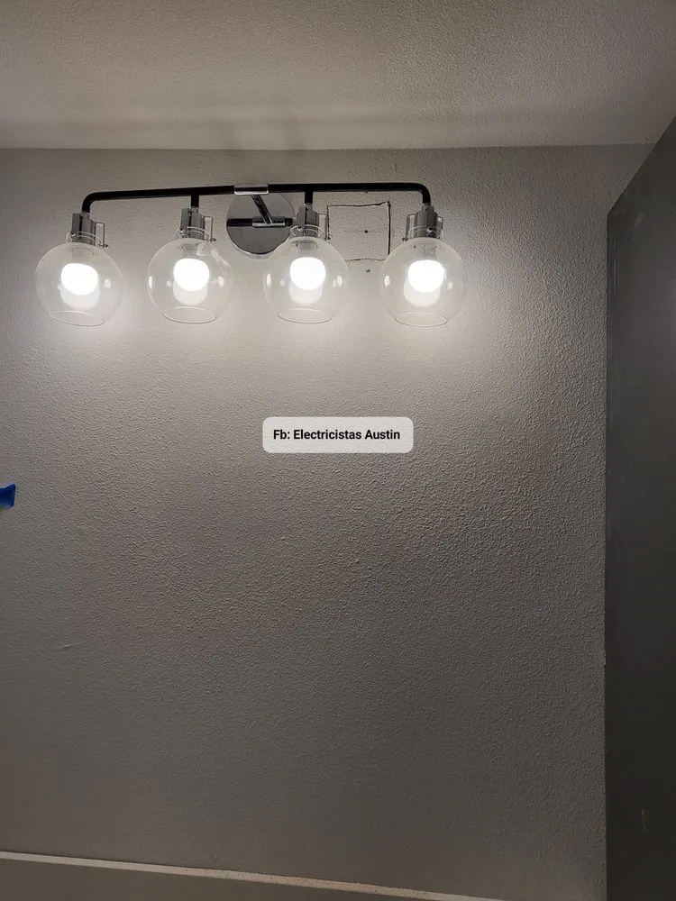 Slide of Electricistas Austin