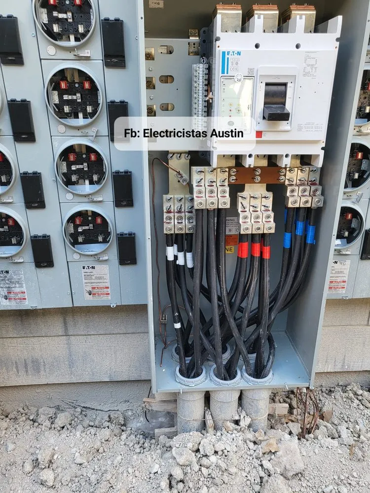 Slide of Electricistas Austin