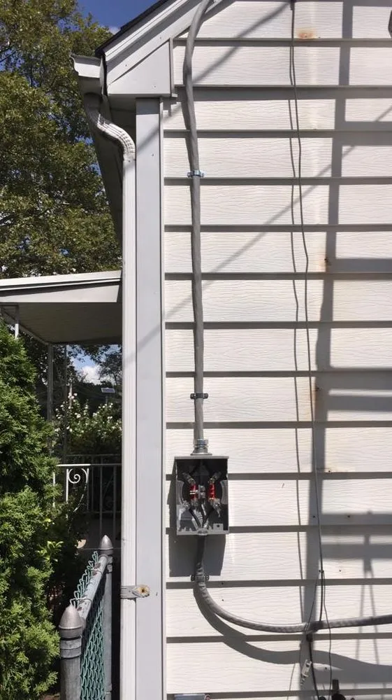 Slide of ElectricKonnect