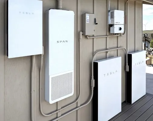 Electric&Plumber Logo