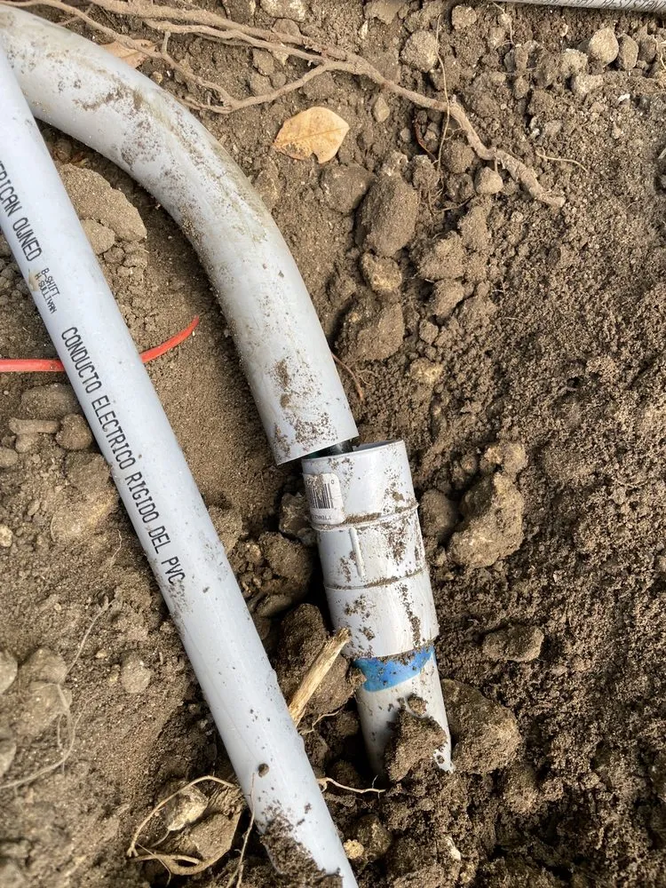 Slide of Electrik Pros  Wynwood