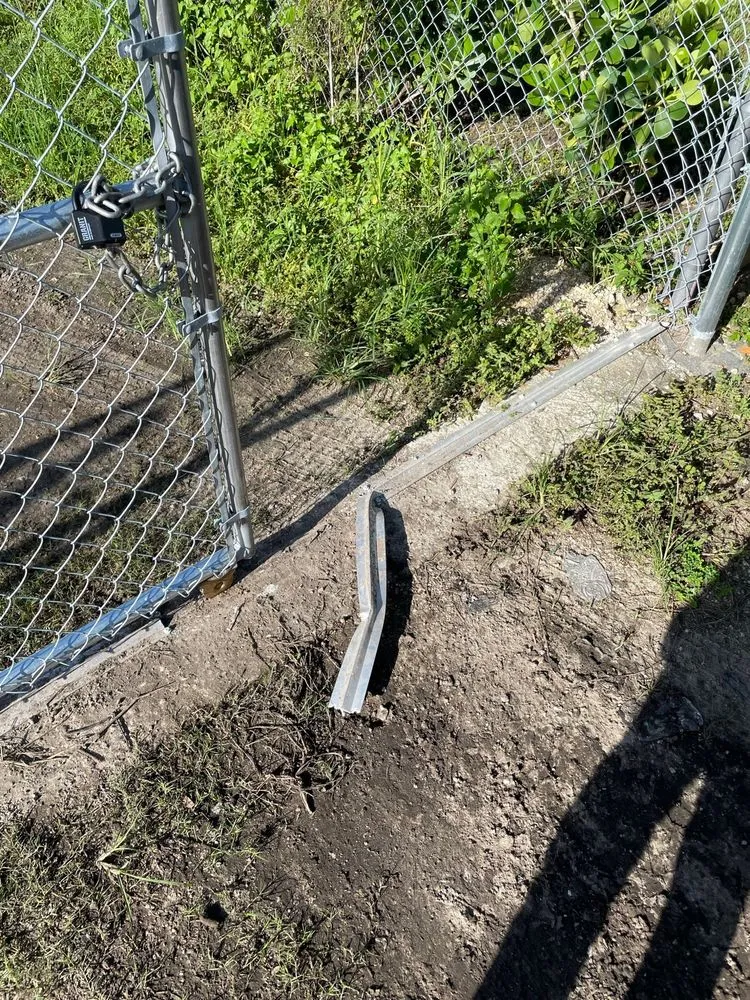 Slide of Electrik Pros  Wynwood