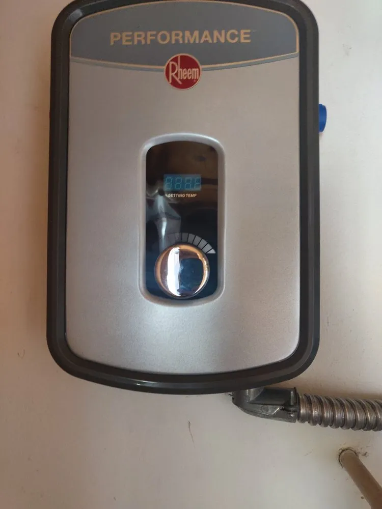 Slide of Electrik Pros  Wynwood