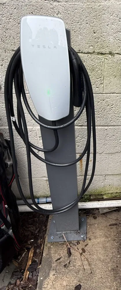 Slide of Electrisource