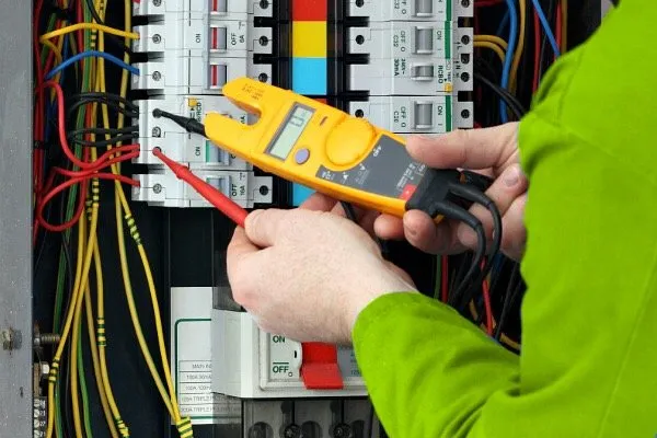 Certified electrician providing outlet and switch repair in Upper Marlboro, MD - Electro Bolt Electrical Services