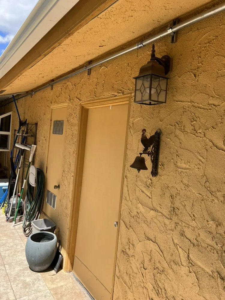 Slide of Electro Elite