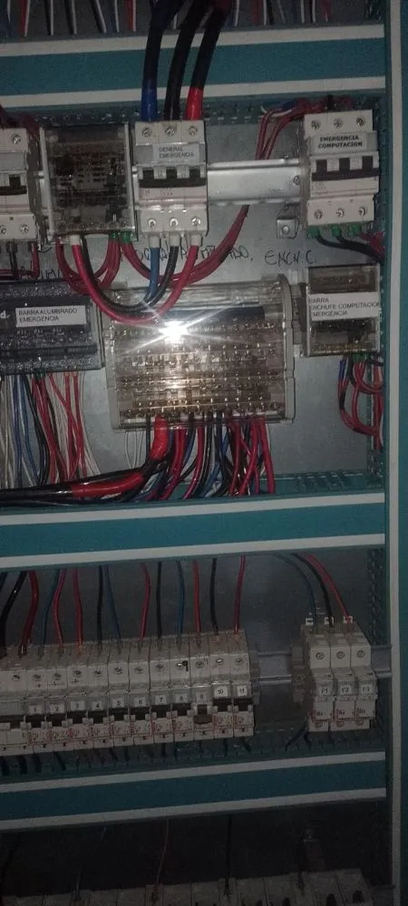 Slide of Electro House