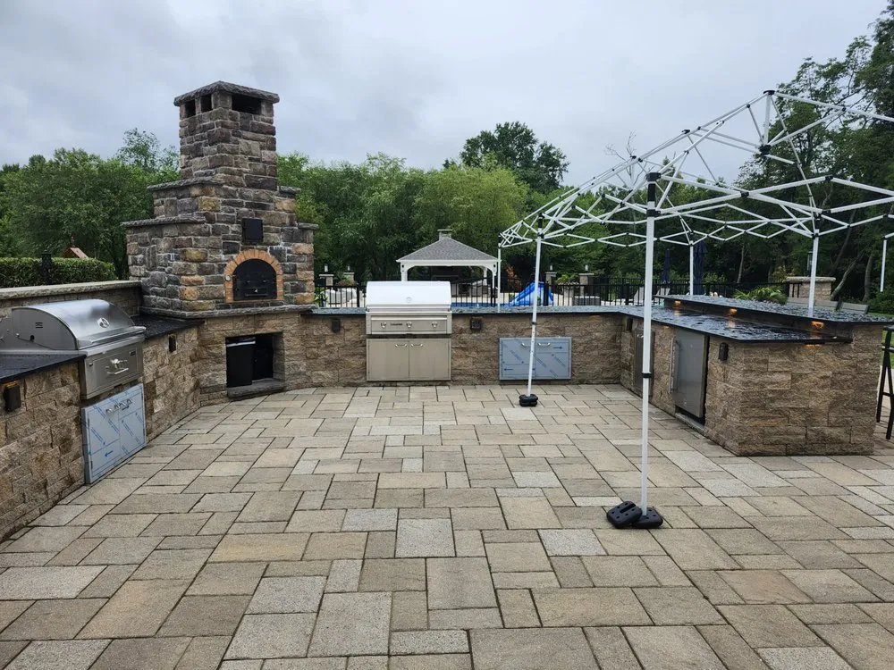 Slide of Electro silva