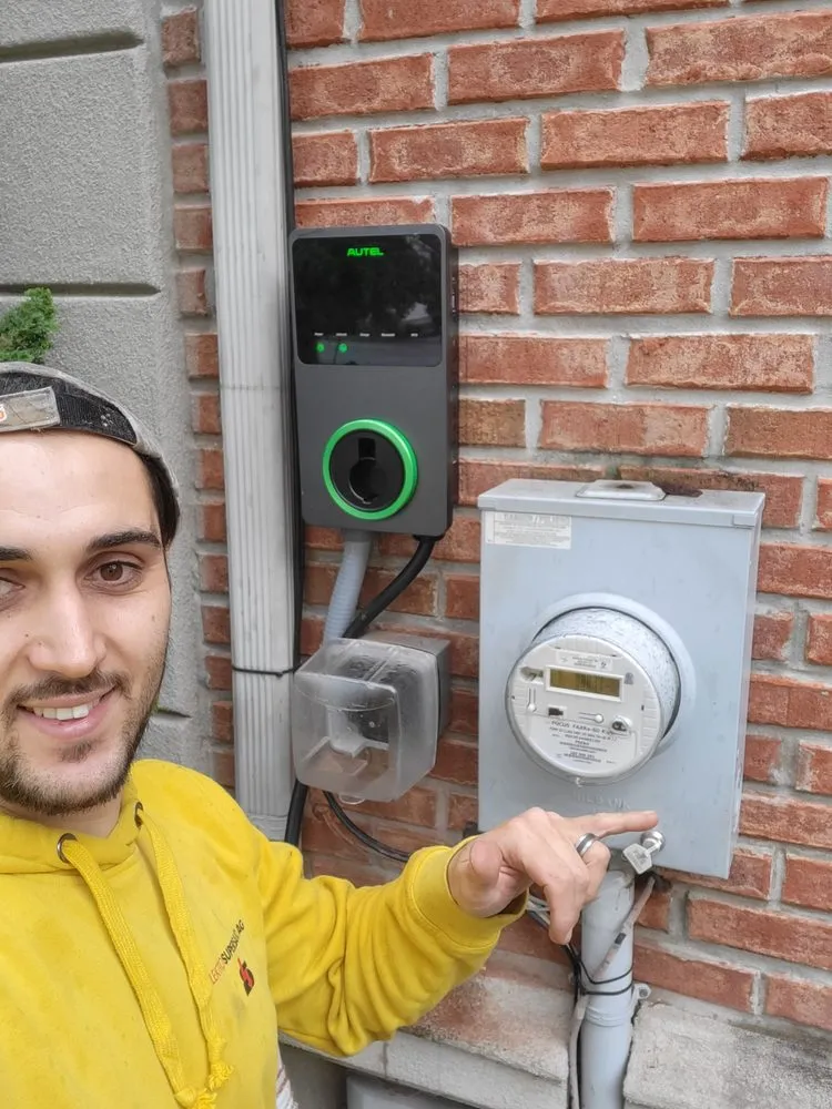 Slide of Electro silva