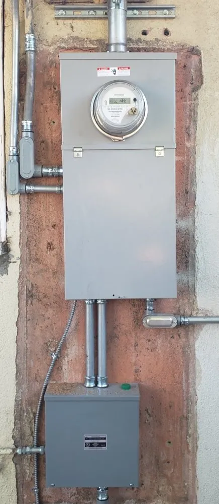 Slide of Electroman 1000