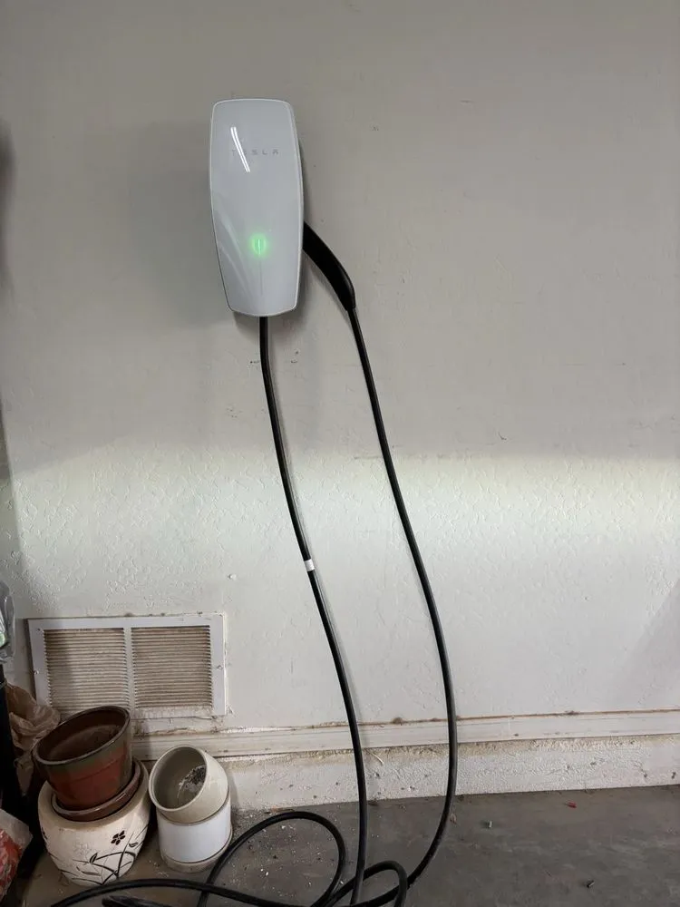 Slide of Elegant Electric Services