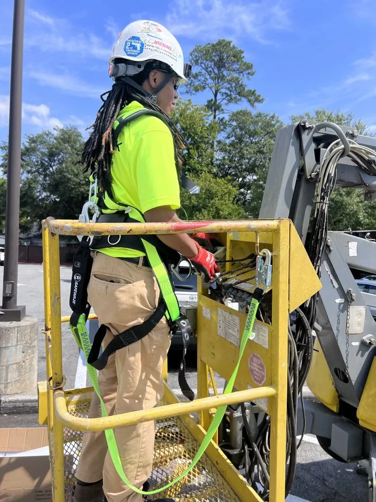 Trusted circuit breaker repair service in ,  - Elekprotek