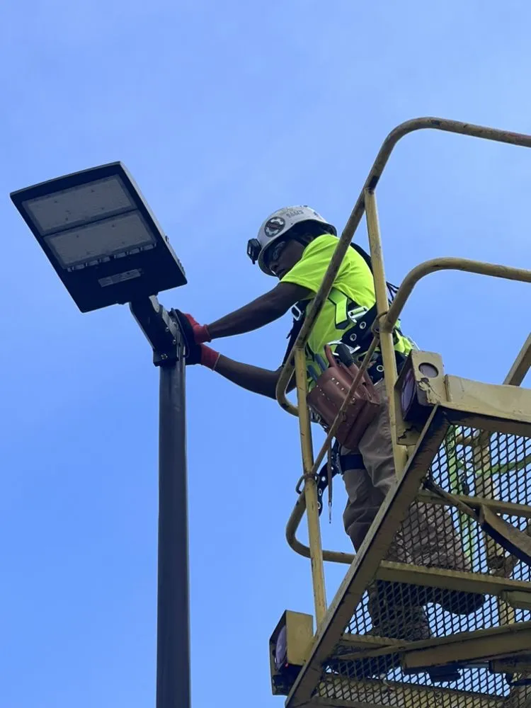 Licensed electrical service for homes in outlet and switch repair,  by 