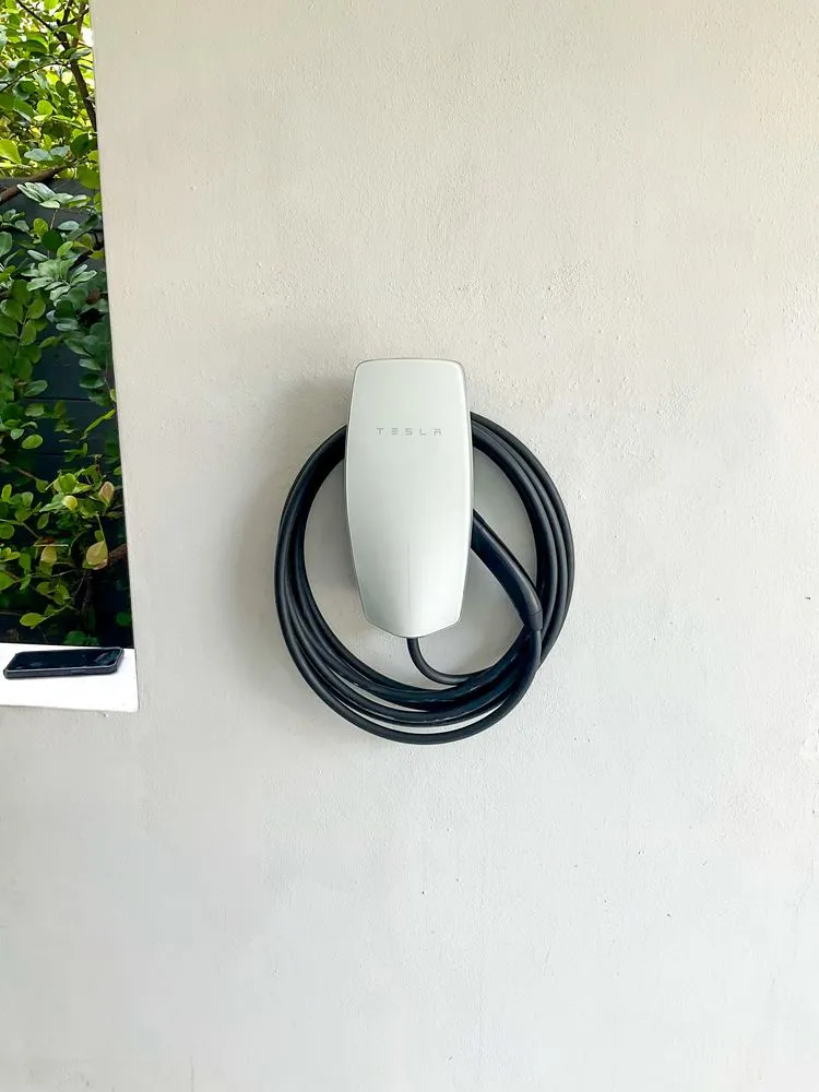 Slide of Elekron Electric