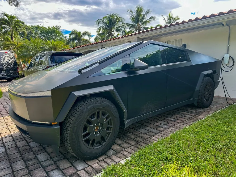 Slide of Elekron Electric