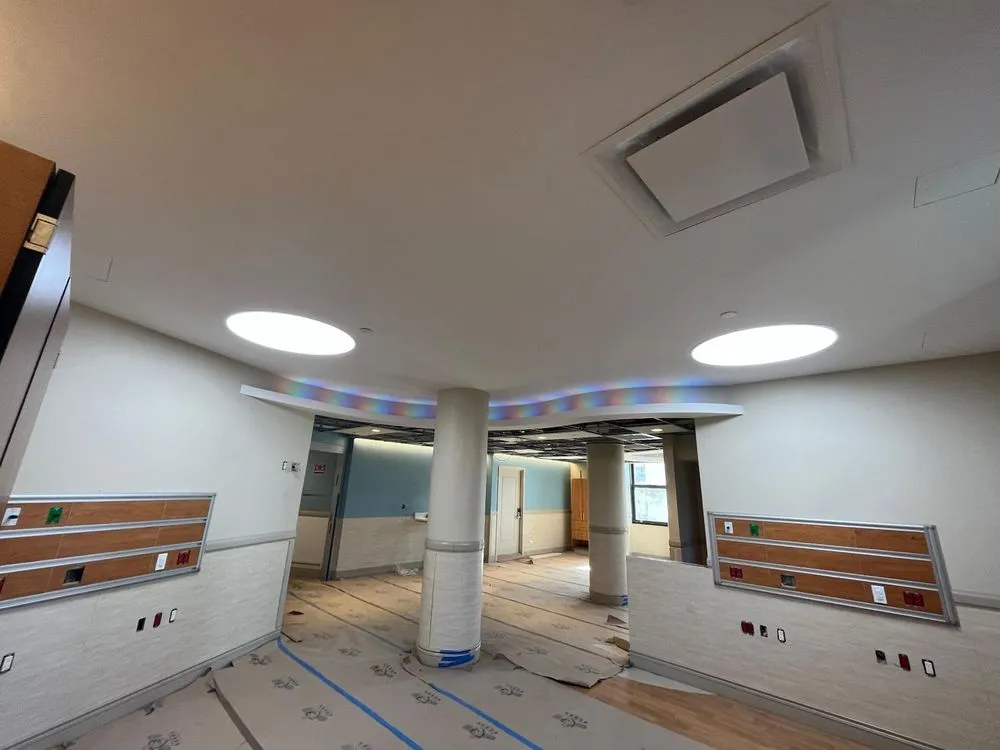 Slide of Elektra Services Je