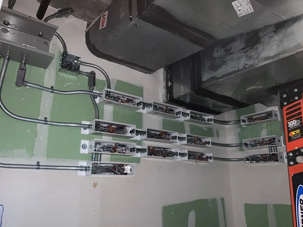 Licensed electrician providing lighting installation in , 