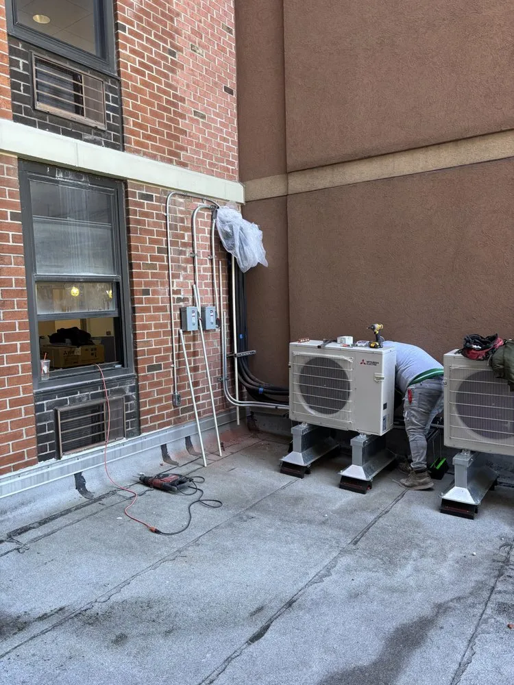 Slide of Elektra Services Je