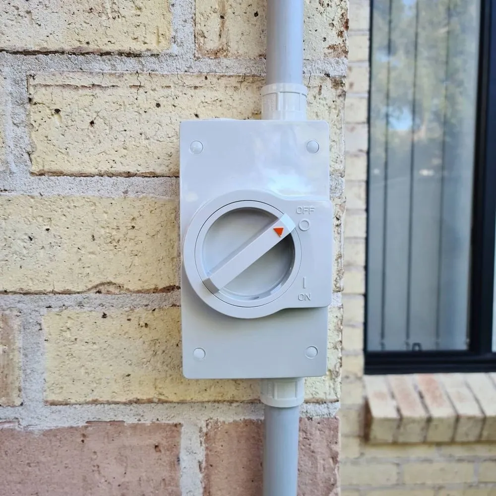 Slide of Element 24 Hour Electrician