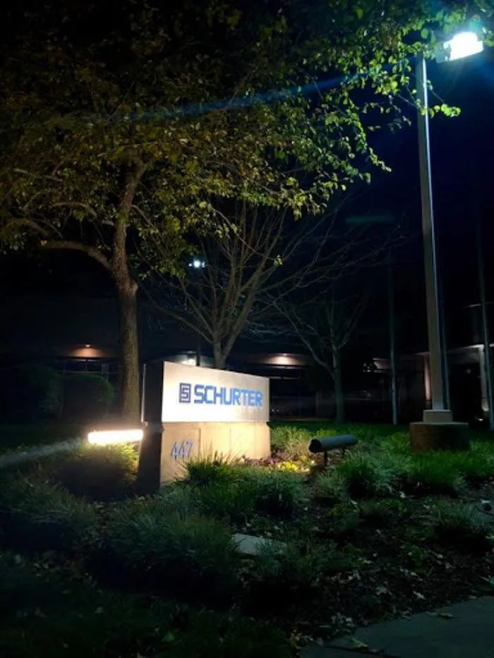 Slide of Eleos Electric